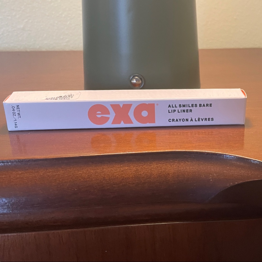 Exa Lip Line Crayon in Bear Your Soul